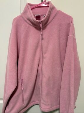 Aritzia Outlook Zip-up